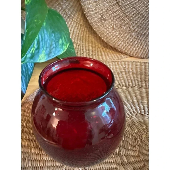 Vase 4” Red Bulb - Picture 4 of 7